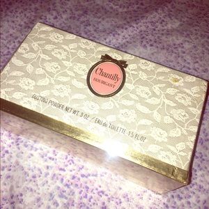 VINTAGE 80’s CHANTILLY by HOUBIGANT BOXSET